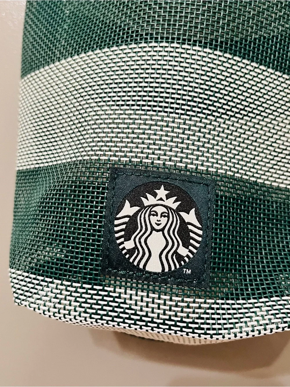 Starbucks Taiwan mesh togo cup drink bag- green stripes